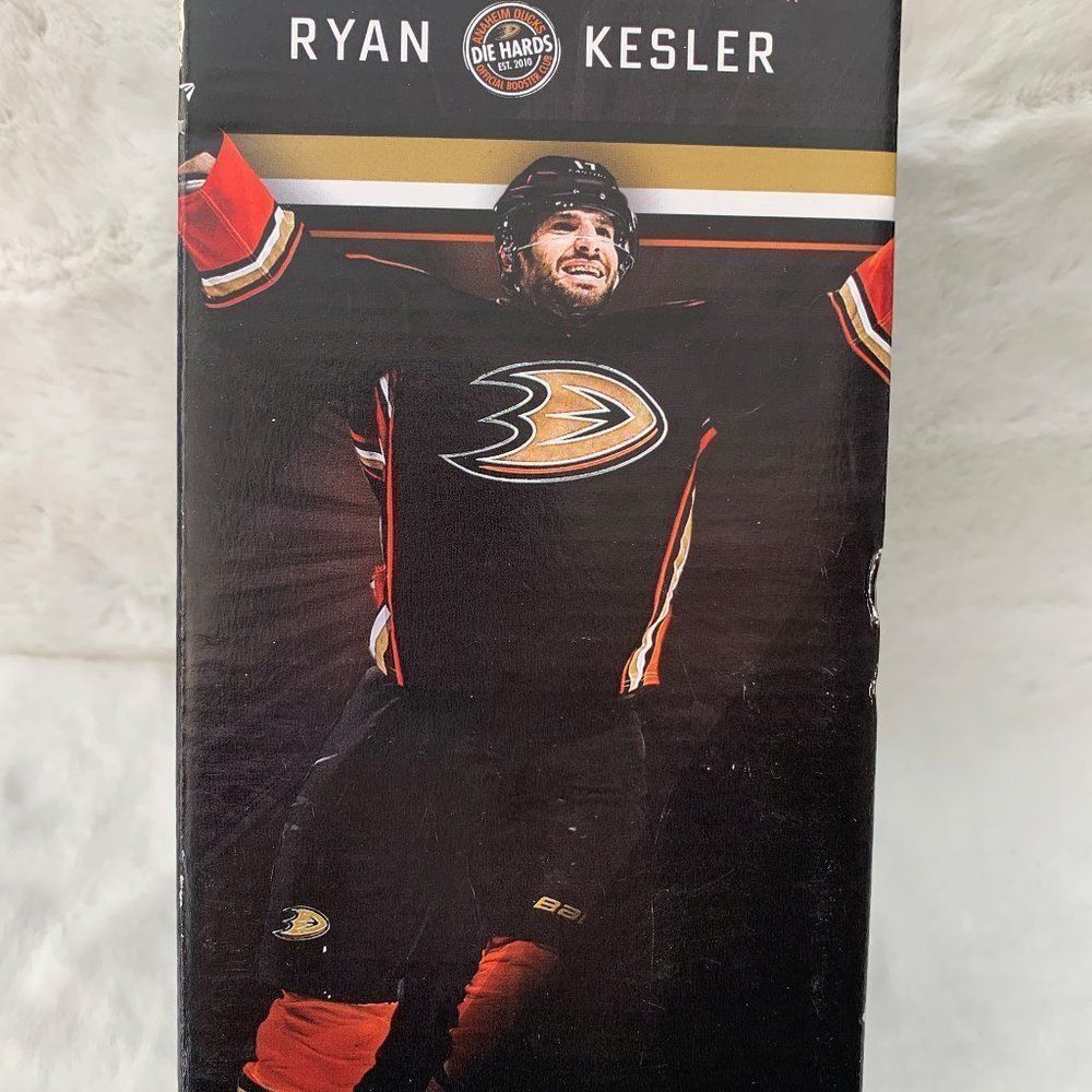 Anaheaim Ducks Die Hards Ryan Kesler Bobblehead NIB 7" Benefit Charity